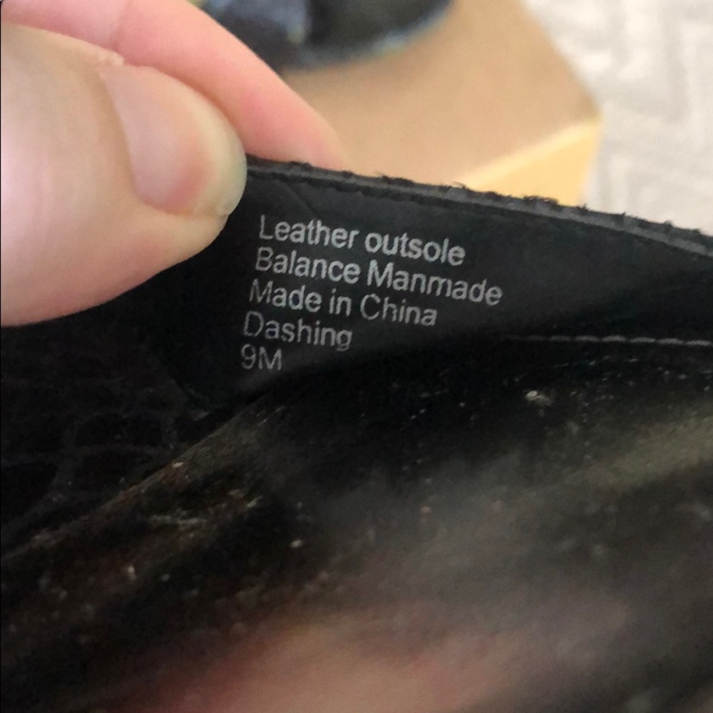 Alfani Leather Snakeskin 9M Heels - Picture 8 of 11